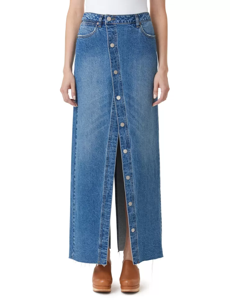 Button Down Maxi Denim Skirt In >HABITUAL Hot