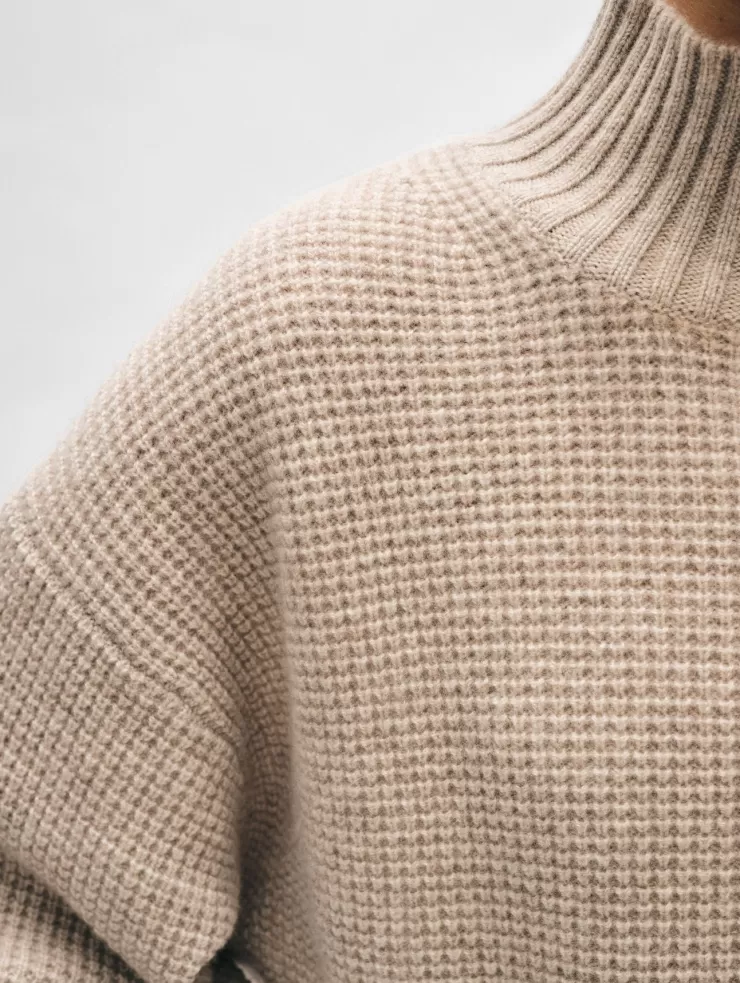 Cashmere Turtleneck Waffle Sweater In >WHITE AND WARREN Outlet